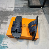 Hermès Grey Classic Ballet Flats - Toe Detail View