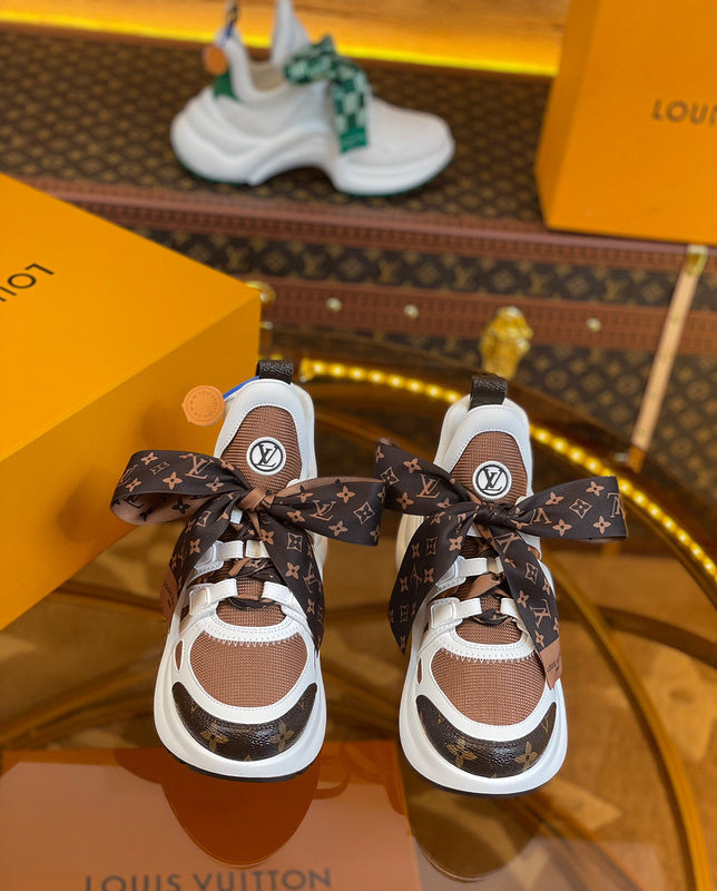 Louis Vuitton shoes Style 345 - side profile detail