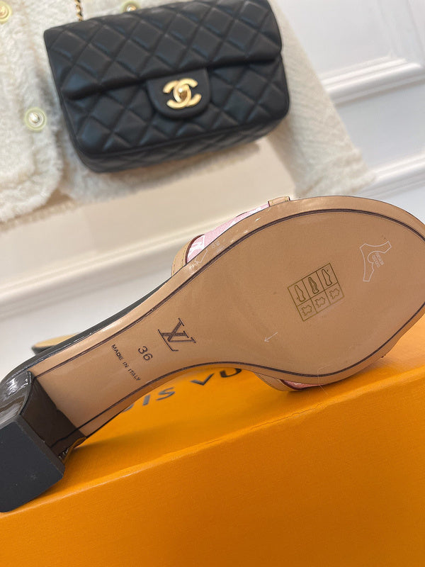 Louis Vuitton shoes Style 412 - top view showing design (alternate angle)