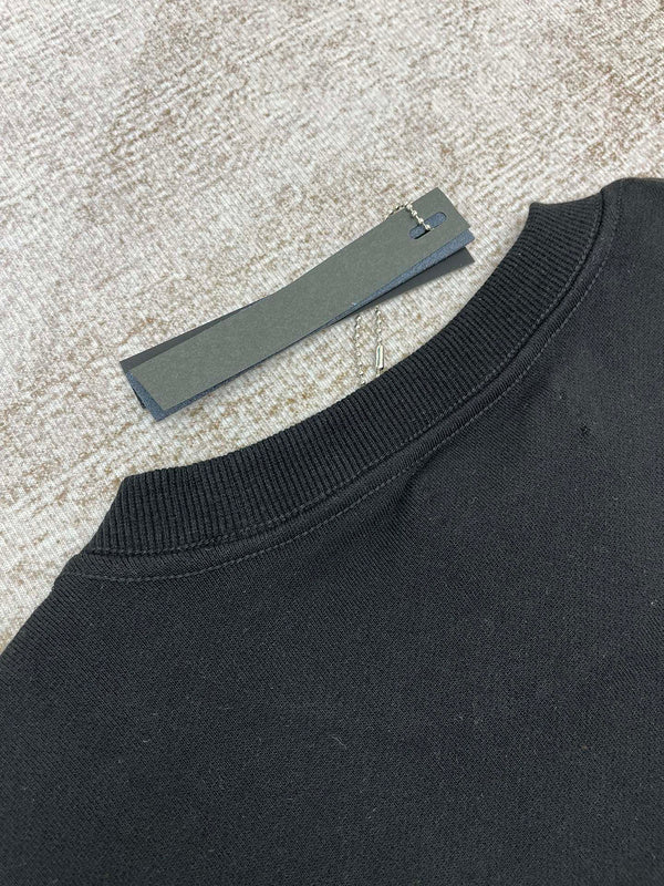 Side profile view of Amiri luxury piece style No.057