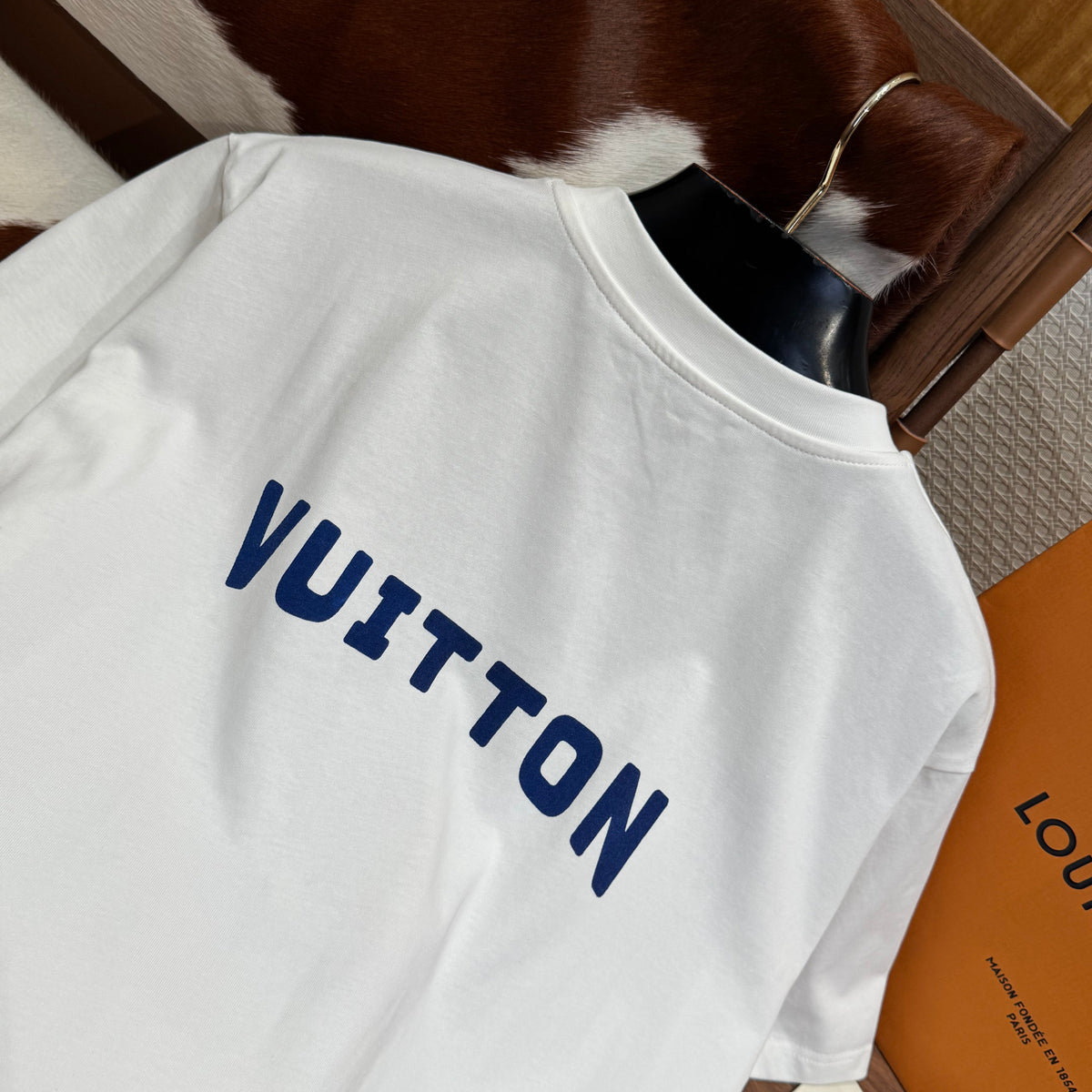 Louis Vuitton T-Shirts- Louis Vuitton Lou T-shirt Premium Designer Cotton T-Shirt