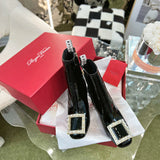 Side profile view of Roger Vivier luxury piece style No.062