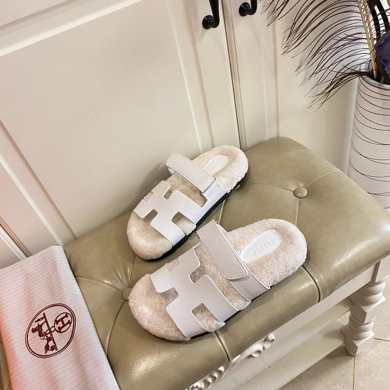 Hermès Grey Slide Sandals - Detail Shot of Craftsmanship
