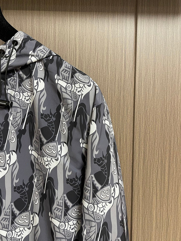 Back view of Burberry luxury piece style No.457