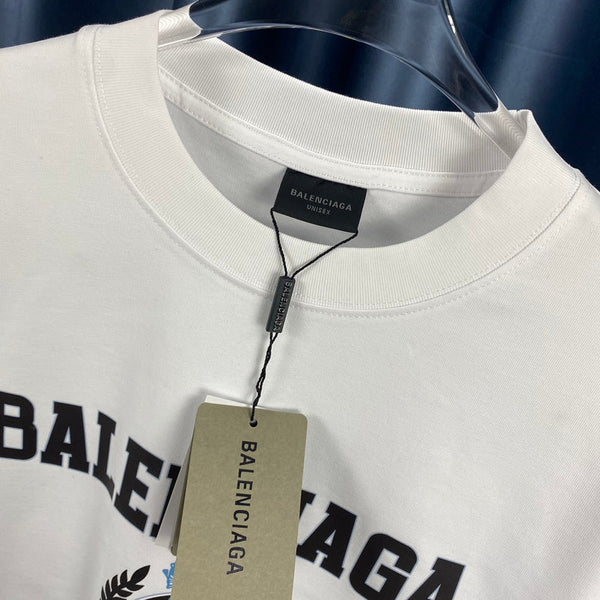 Three-quarter angle view of Balenciaga luxury piece style No.112