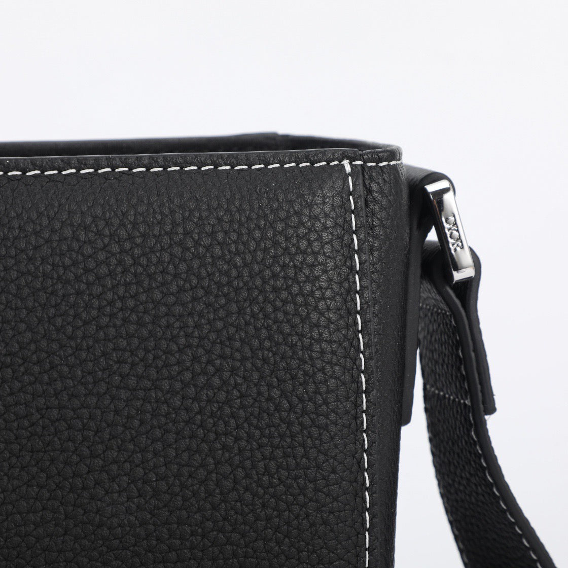 Dior Bags- Dior Saddle Messenger Bag Elegant Everyday Designer Handbag