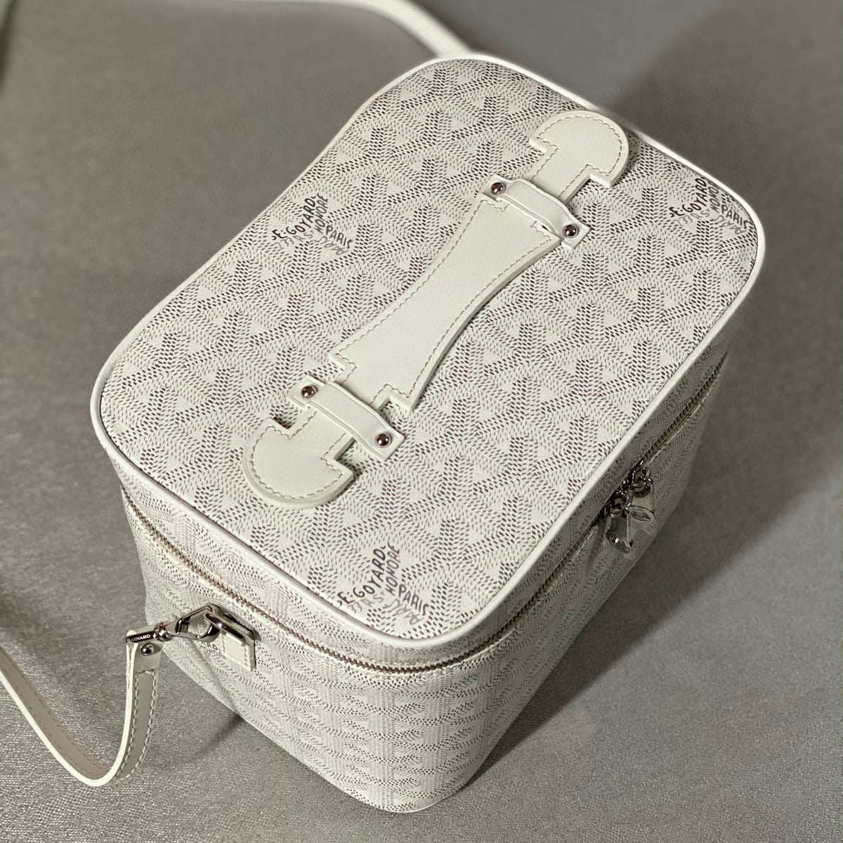 Accessories- Goya Muse Vanity Case Premium Everyday Designer Accessory