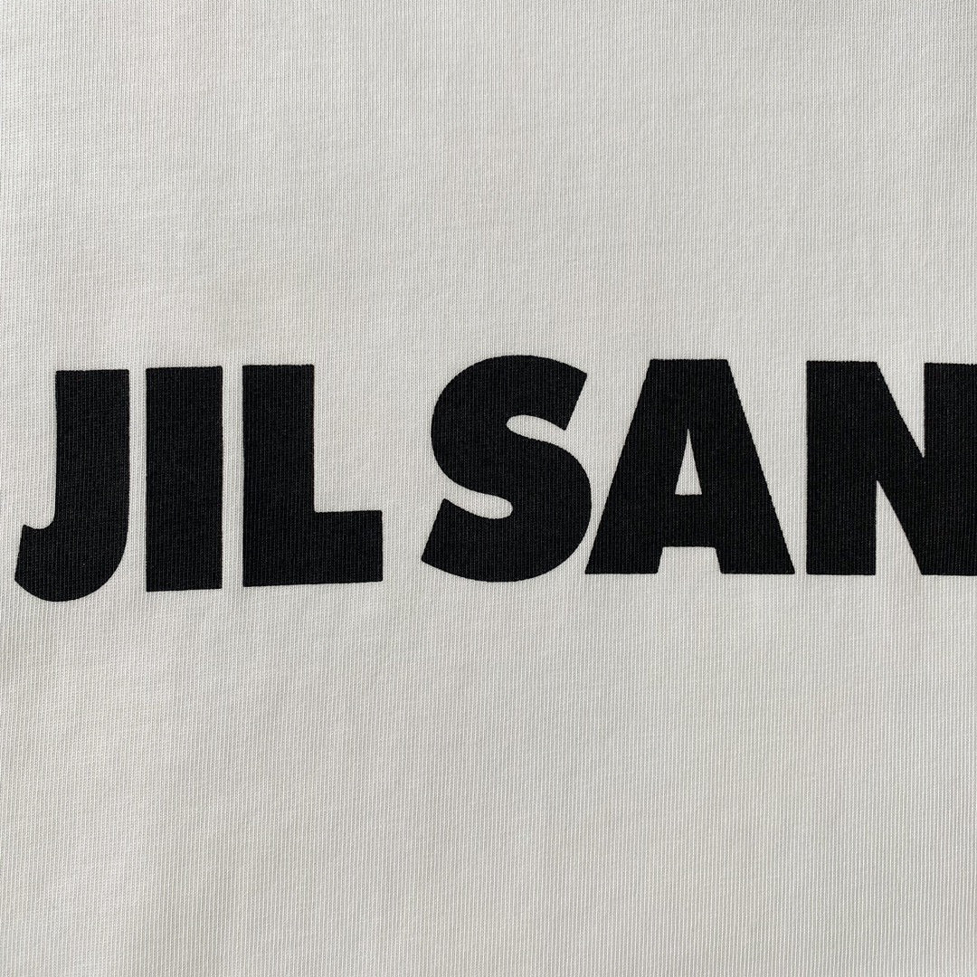 T-Shirts- Jil S T-shirt Casual Everyday Designer Tee