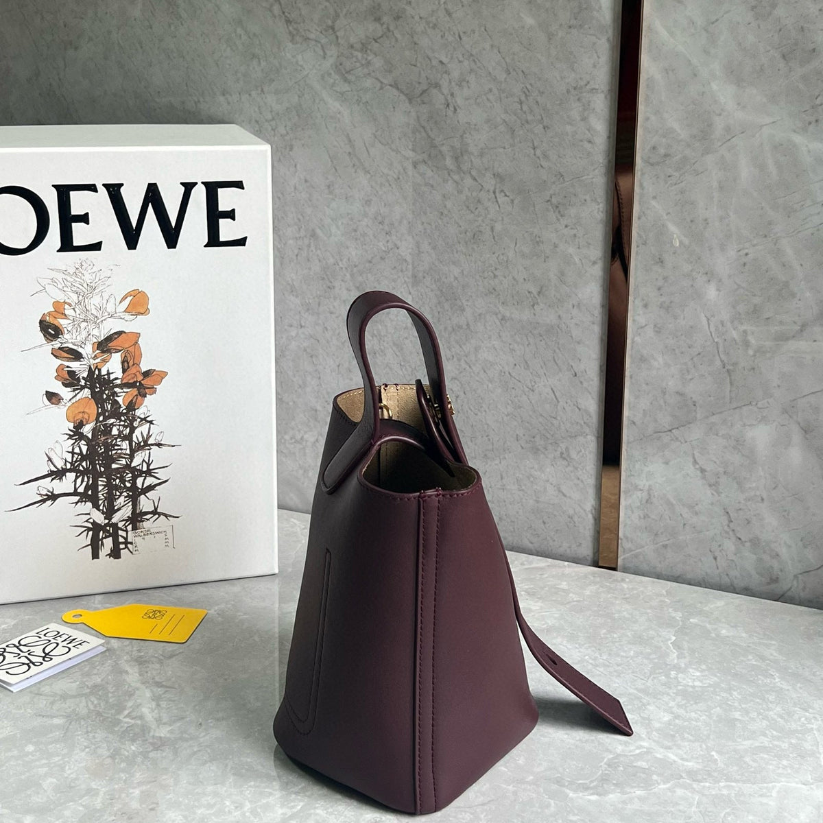 Bags- Loew Mini Pebble Bucket Bag Elegant Everyday Designer Handbag