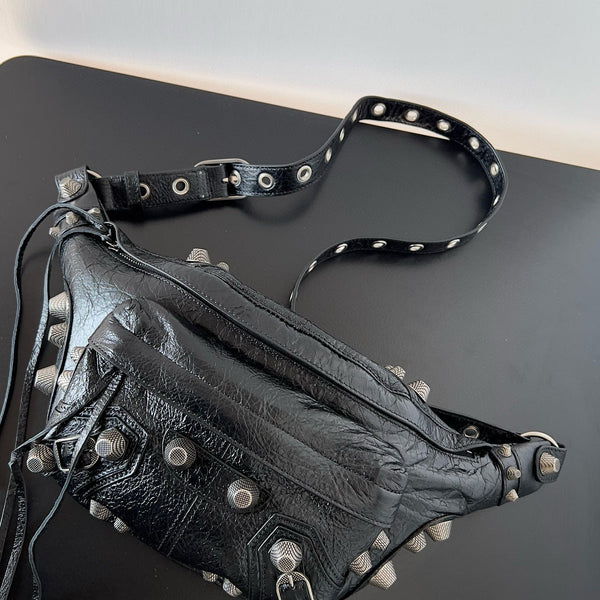 Balenciaga Le Cagole Medium Beltbag detail shot – authentic designer craftsmanship