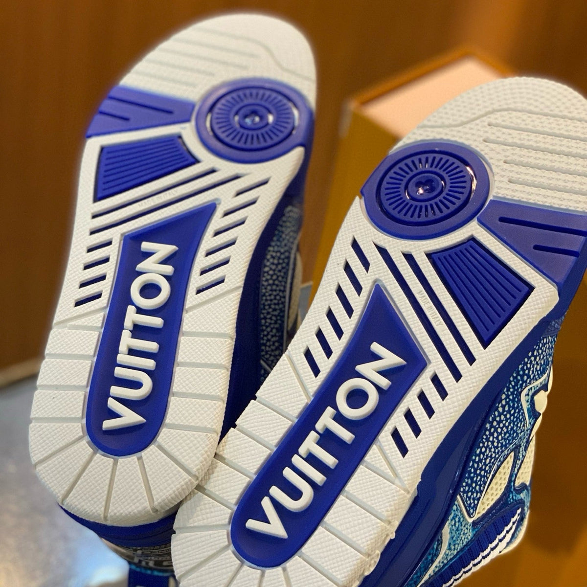 Velouxe Shoes?  Velouxe Lou Trainers Premium Designer Casual Shoes