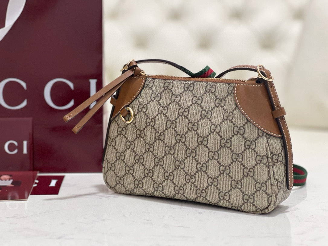 Gucci Bags- Gucci Emblem Small Shoulder Bag Premium Designer Shoulder Bag