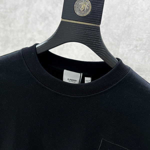 Back view of Burberry luxury piece style No.531