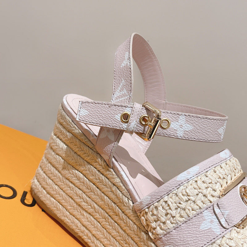 Louis Vuitton shoes Style 356 - back heel detail