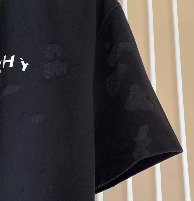 Styling view of Givenchy luxury piece style No.223