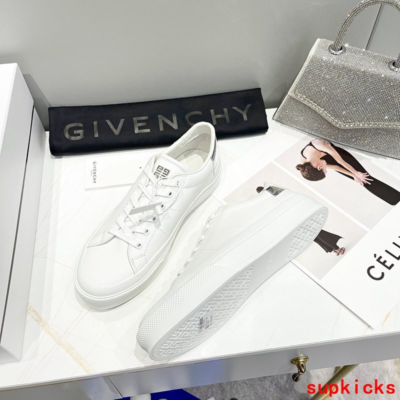 Givenchy shoes Style 094 - back heel detail