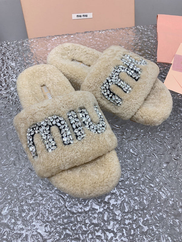 Front view of Miu Miu luxury piece style No.125