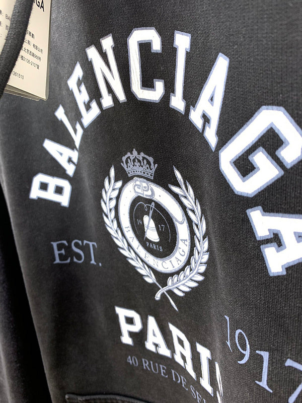 Styling view of Balenciaga luxury piece style No.537
