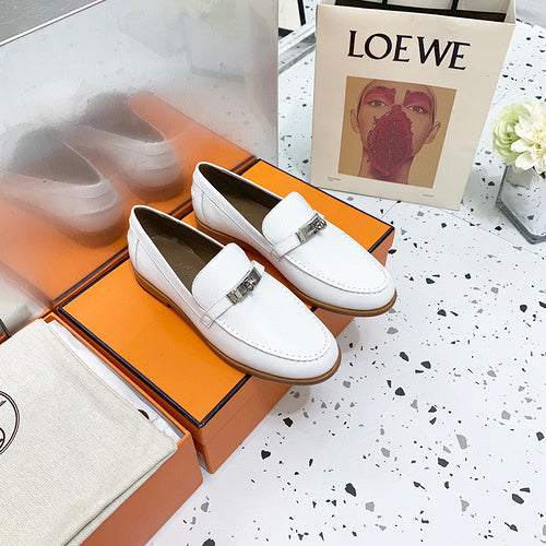Hermes sandals Style 152 - texture and material detail