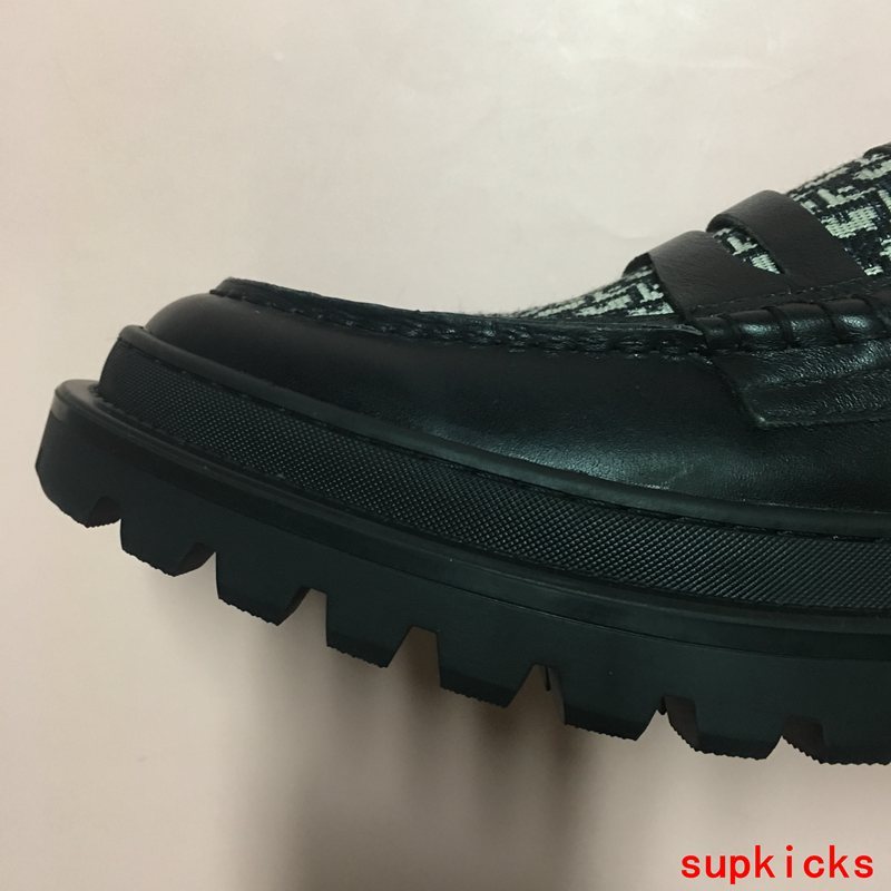 Dior shoes Style 037 - interior and comfort detail