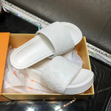 Louis Vuitton shoes Style 237 - back heel detail