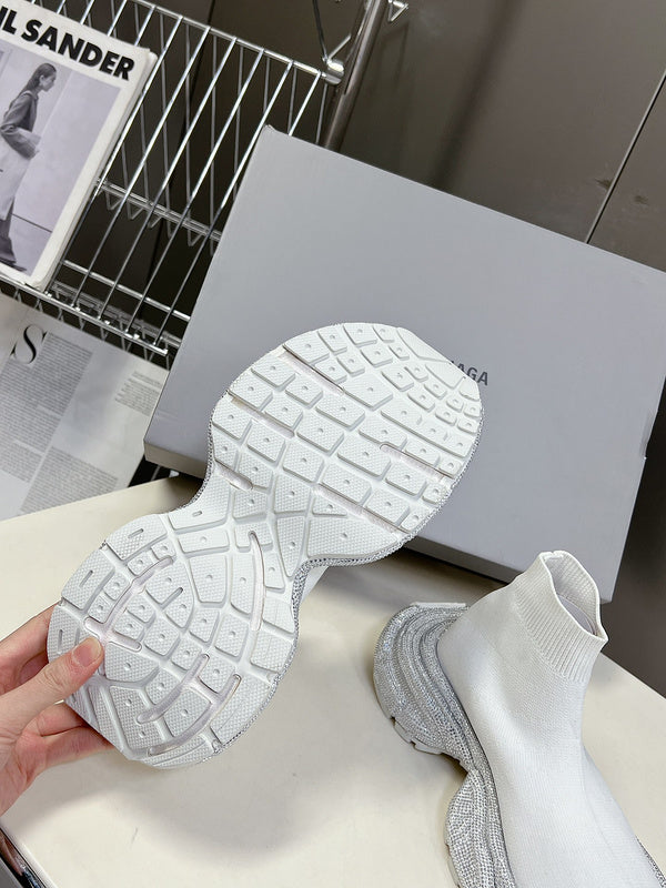 Balenciaga shoes Style 044 - logo and branding close-up