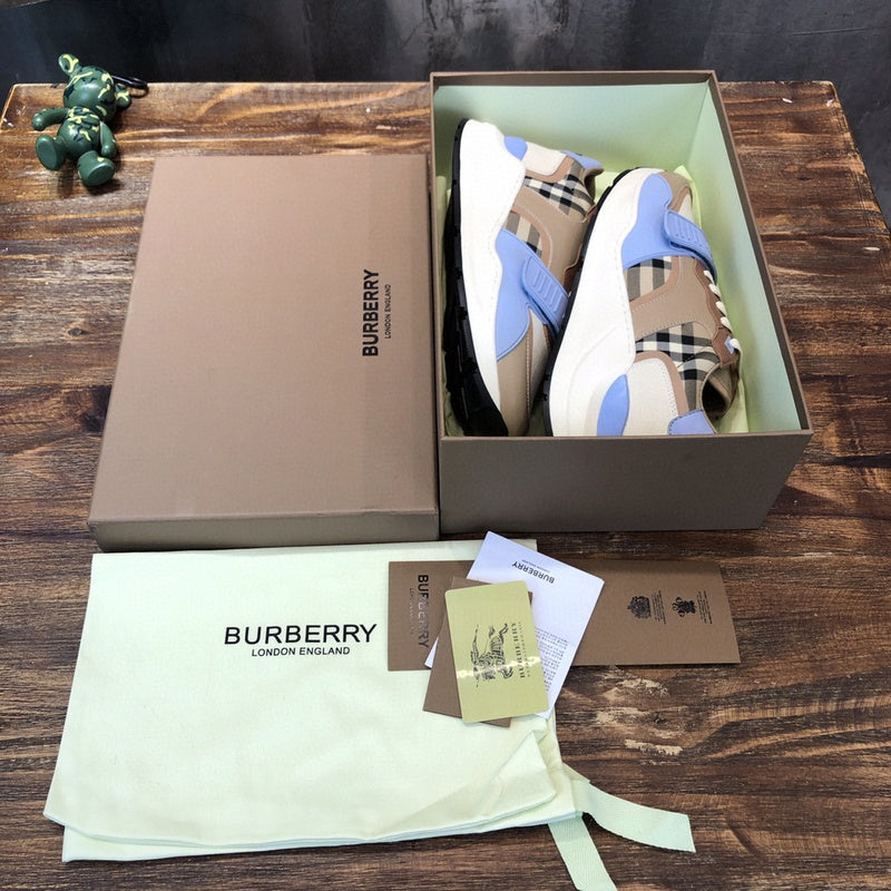 Burberry Nude Slingback Heels - Toe Detail View