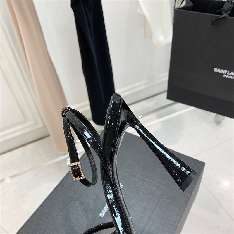 Side profile view of Saint Laurent luxury piece style No.093