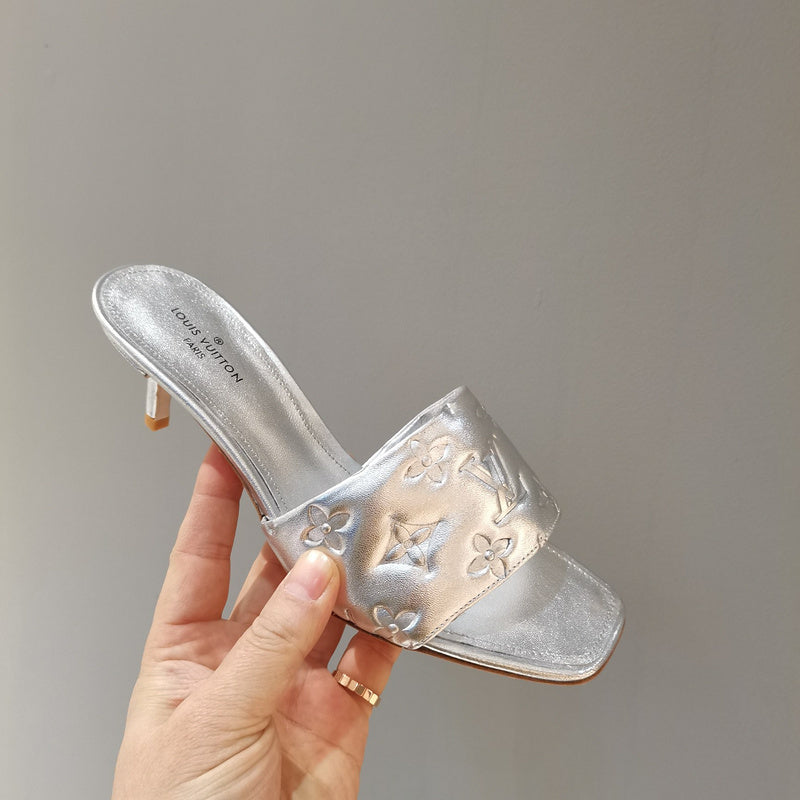 Louis Vuitton shoes Style 226 - back heel detail