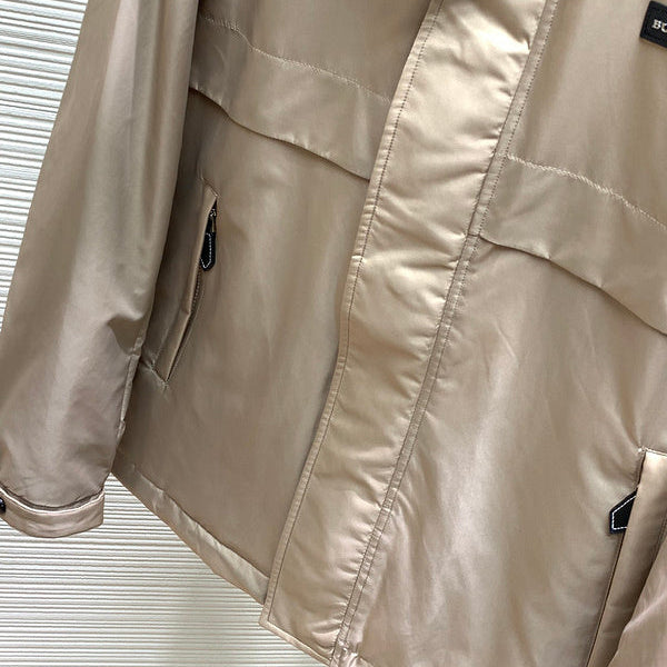 Three-quarter angle view of Burberry luxury piece style No.472