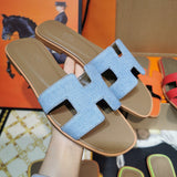 Hermes sandals Style 031 - top view showing design