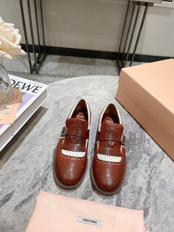 Front view of Miu Miu luxury piece style No.104