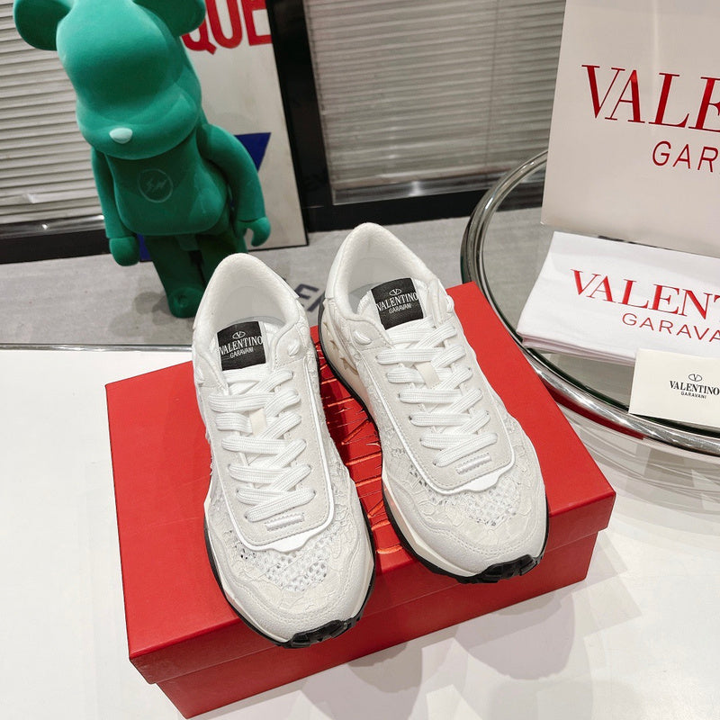 Texture and finish detail of Valentino Garavani luxury piece style No.218