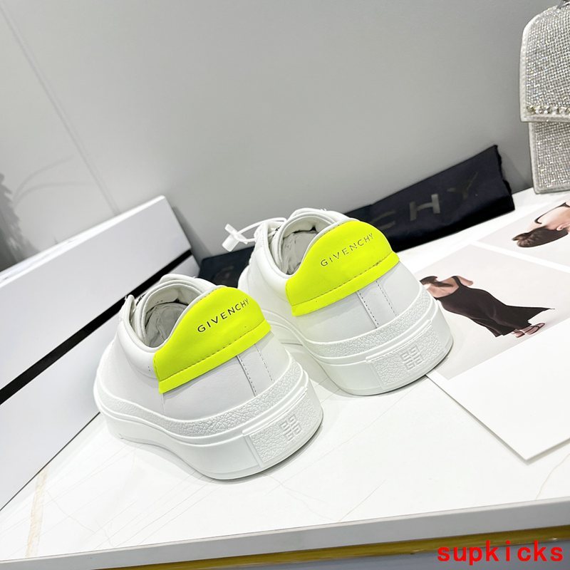 Givenchy shoes Style 096 - back heel detail
