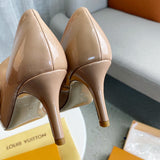 Louis Vuitton shoes Style 186 - logo and branding close-up