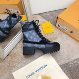 Texture and finish detail of Louis Vuitton luxury piece style No.171