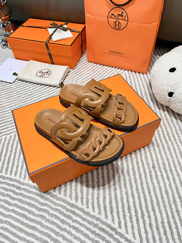 Hermes sandals Style 212 - texture and material detail