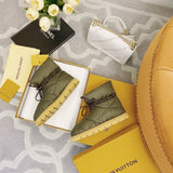 Side profile view of Louis Vuitton luxury piece style No.156