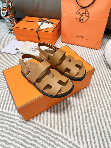 Hermes sandals Style 218 - texture and material detail
