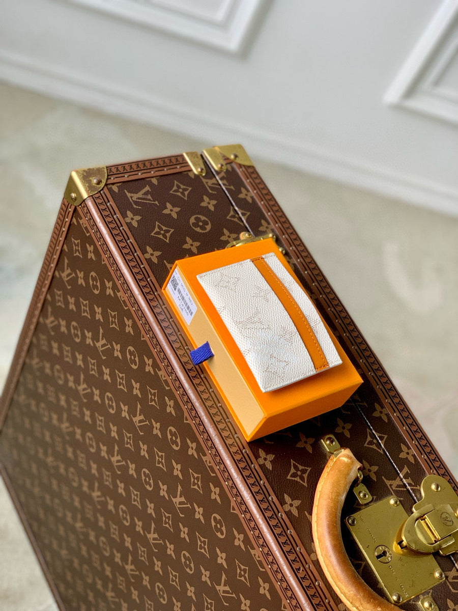 Louis Vuitton Wallets- Louis Vuitton Lou Card Holder Compact Luxury Card Wallet