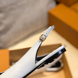 Texture and finish detail of Louis Vuitton luxury piece style No.125