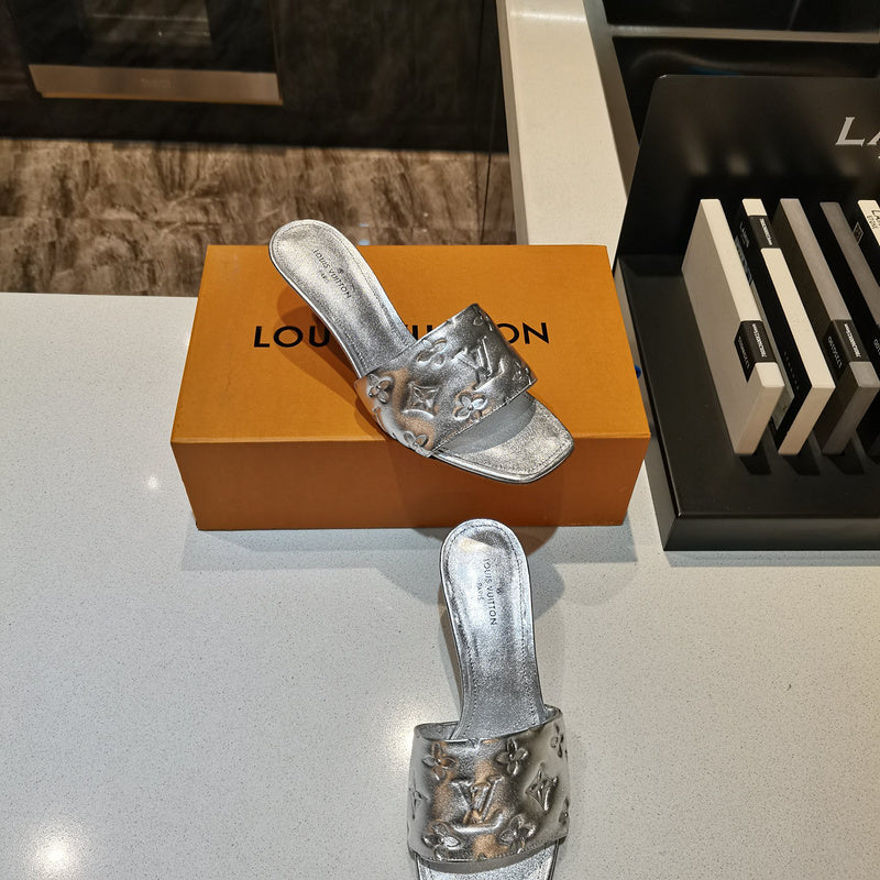 Louis Vuitton Camel Chelsea Boots - Detail Shot of Craftsmanship