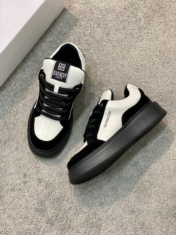 Givenchy shoes Style 187 - logo and branding close-up