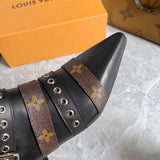 Styling view of Louis Vuitton luxury piece style No.027