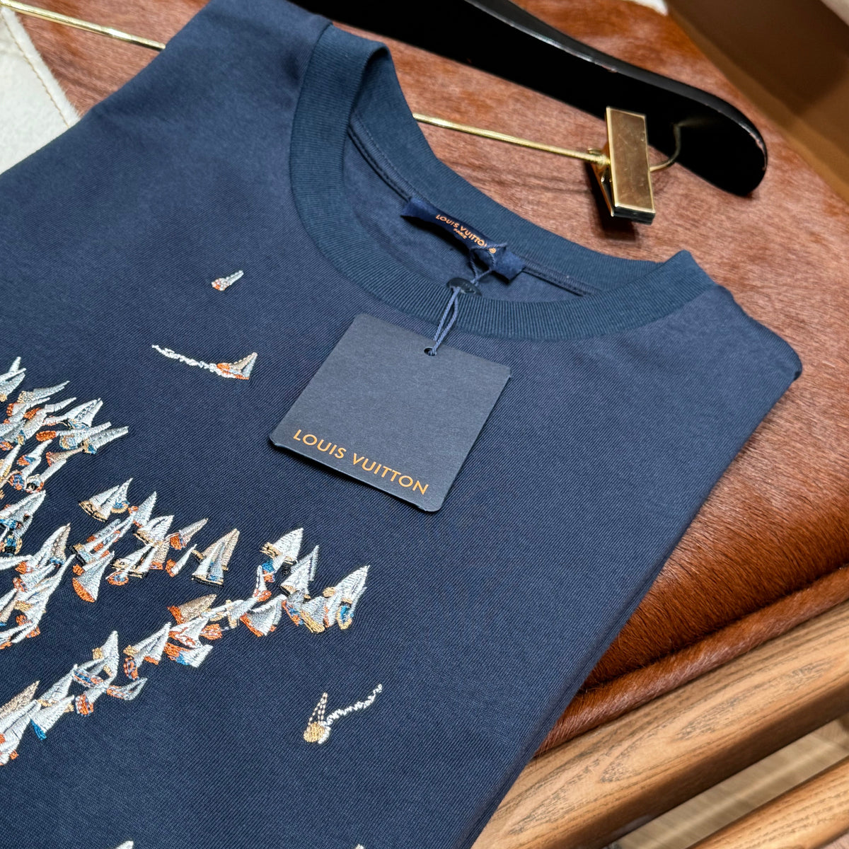 Louis Vuitton T-Shirts- Louis Vuitton Lou T-shirt Premium Designer Cotton T-Shirt