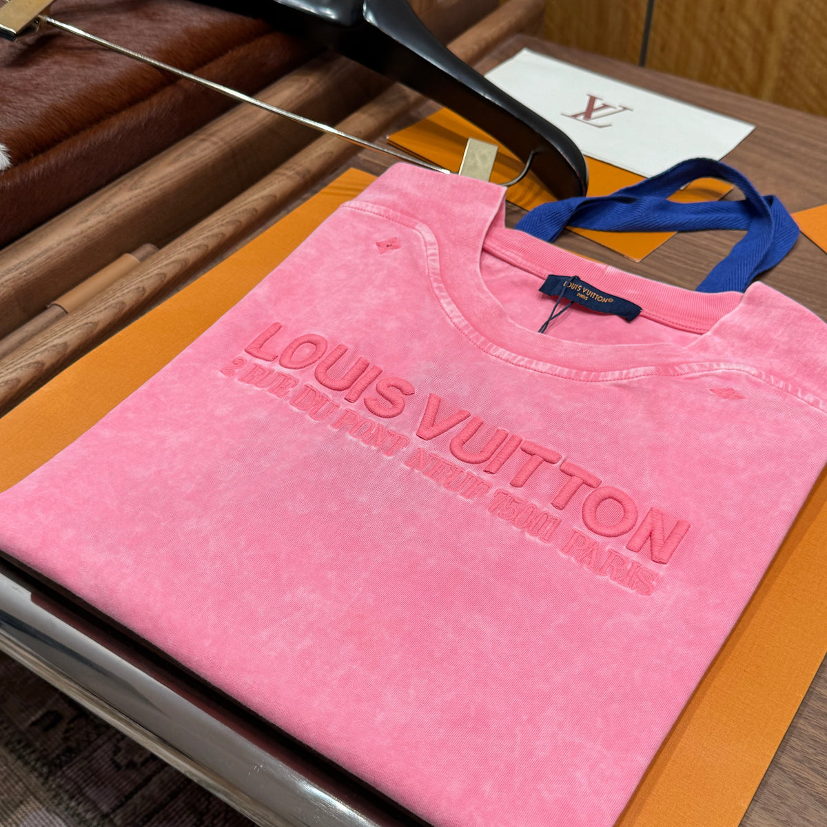 Louis Vuitton T-Shirts- Louis Vuitton Lou T-shirt Casual Everyday Designer Tee