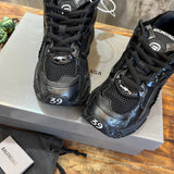 Balenciaga shoes Style 057 - logo and branding close-up