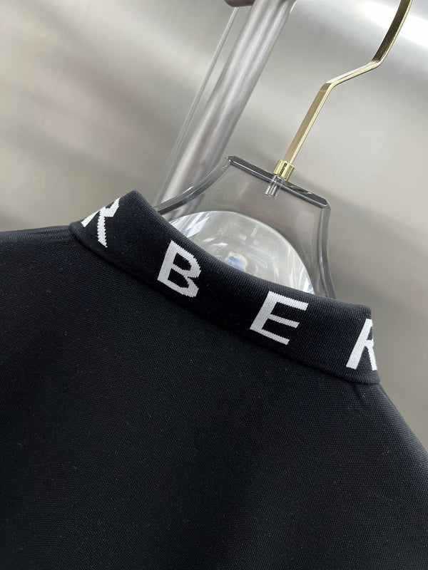 Full silhouette view of Burberry luxury piece style No.161