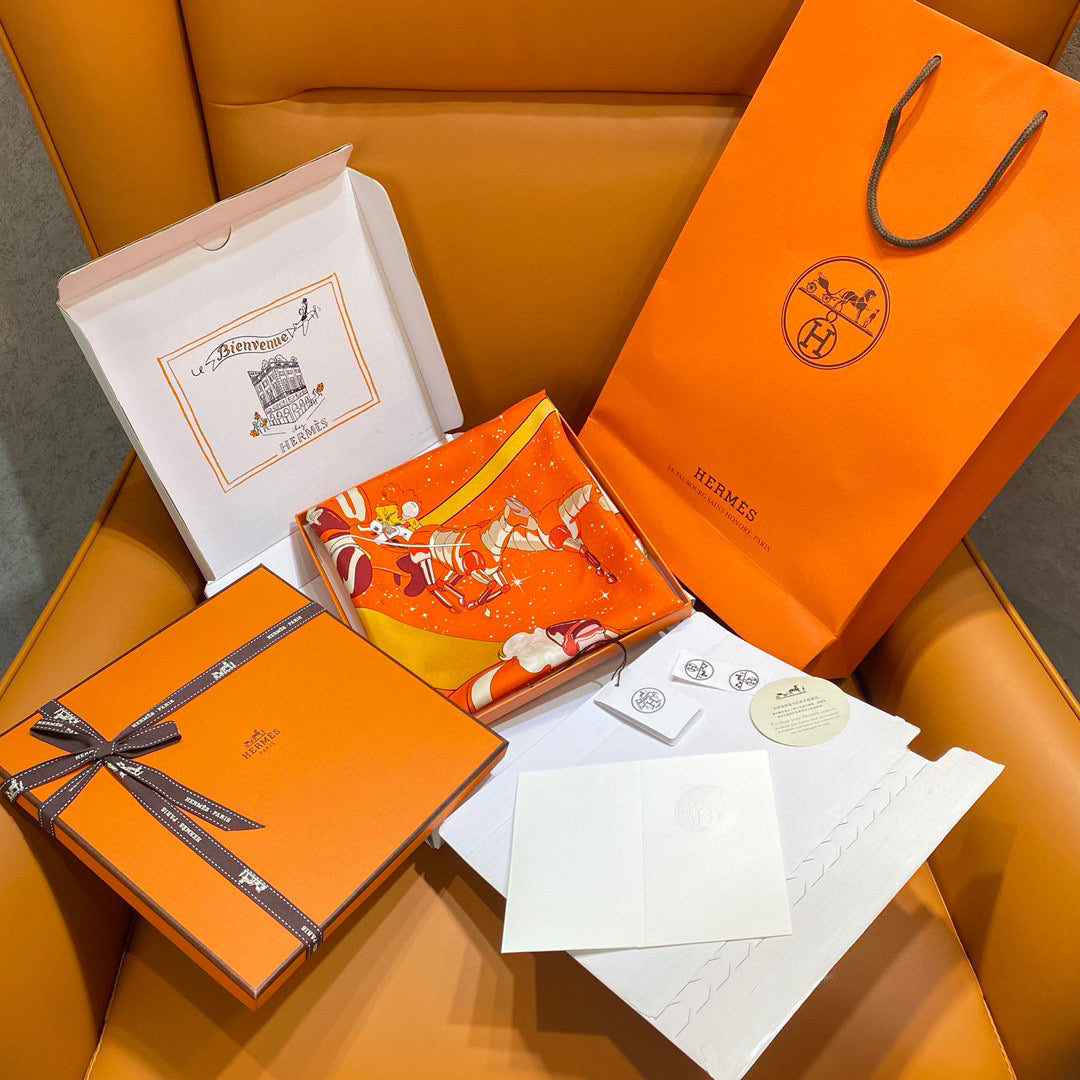 Accessories- Herm Scarve Luxury Designer Fashion Accessory