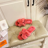 Hermes sandals Style 059 - close-up of timeless elegant design